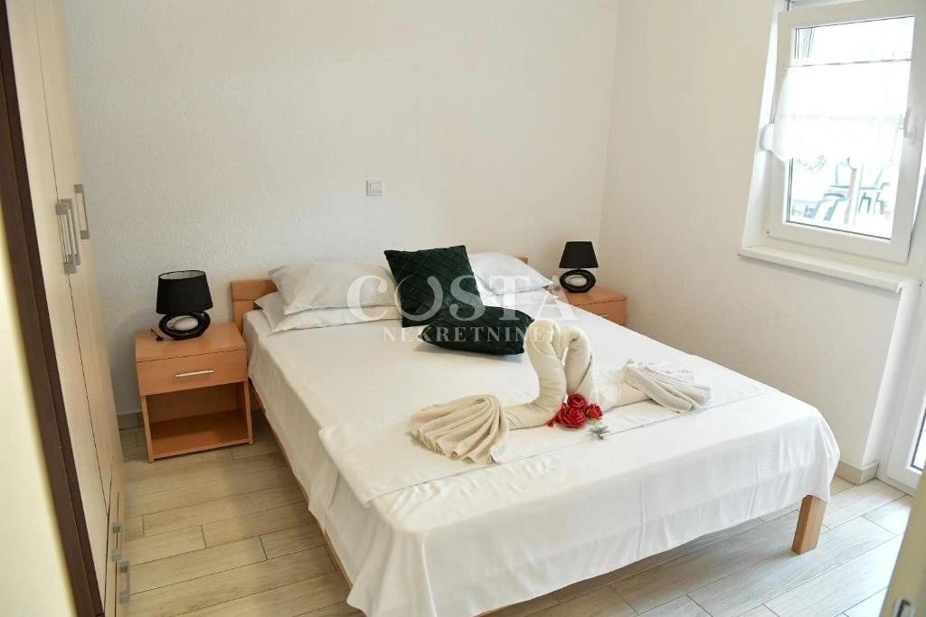 House 532 m2 with balcony in Zadar, Croatia