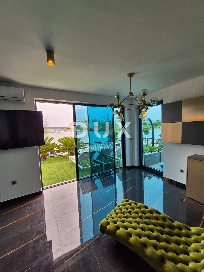 Apartment 170 m2 with terrace in Zadar, Croatia