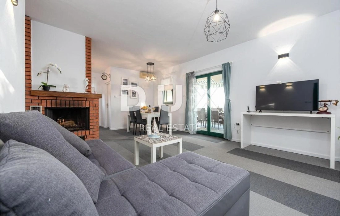 House 163 m2 with sea view in Zadar, Croatia