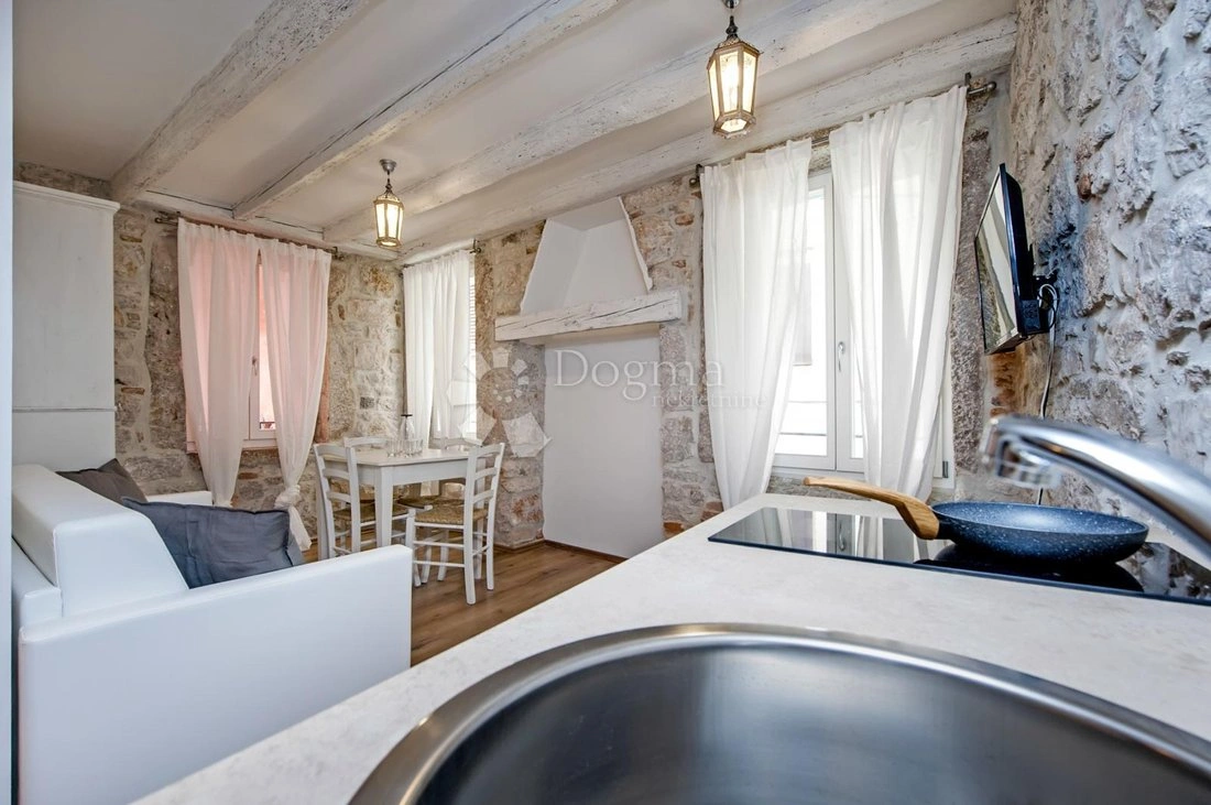 House 140 m2 with garden in Rovinj, Croatia