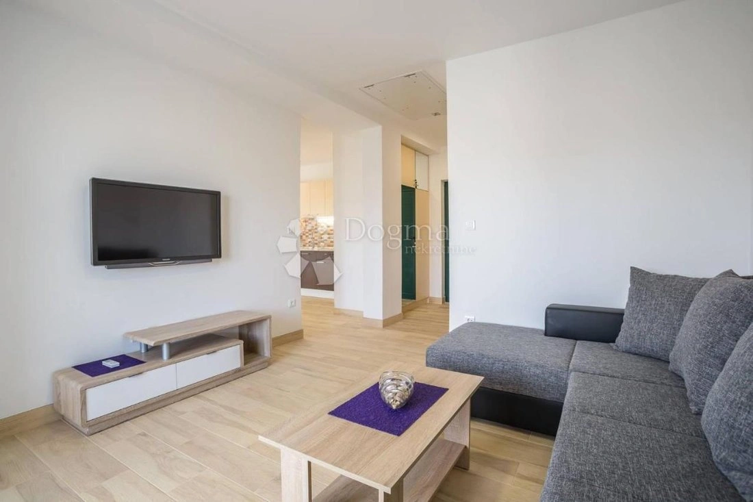 Haus 5+1 mit Balkon in Hvar, Kroatien