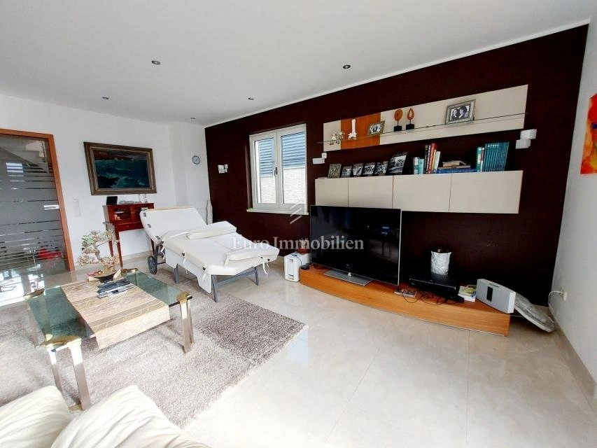 House 387 m2 with garden in Rovinj, Croatia