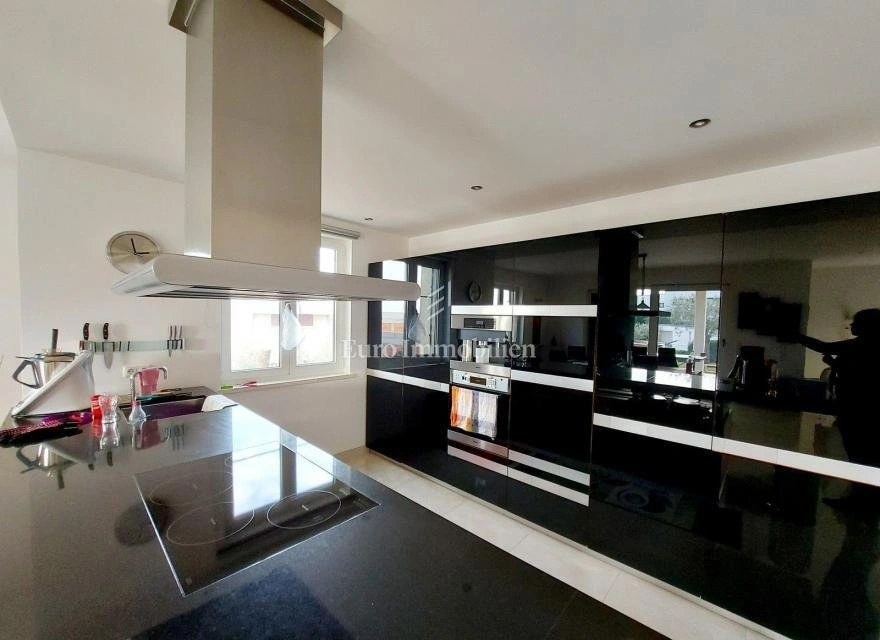 House 387 m2 with garden in Rovinj, Croatia