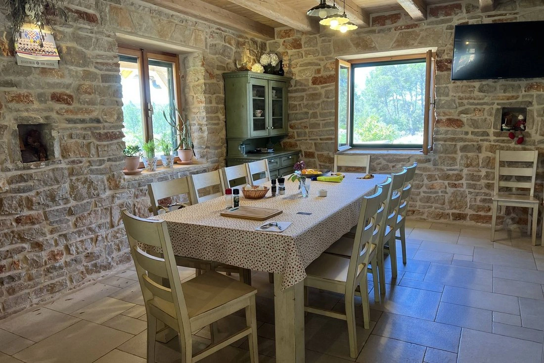 Villa 5+1 mit offenem Pool in Hvar, Kroatien