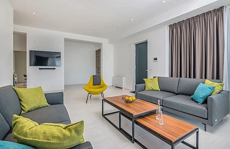 House 284 m2 with terrace in Opatija, Croatia