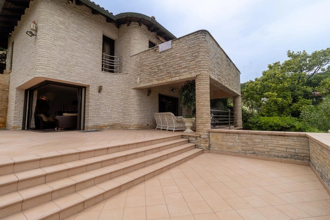 奥帕蒂亚(克罗地亚)海景别墅,496 m²