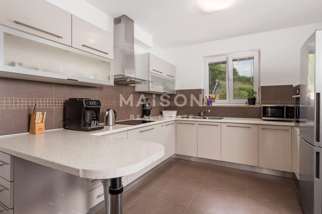 克罗地亚奥帕蒂亚别墅,270 m2,带露台