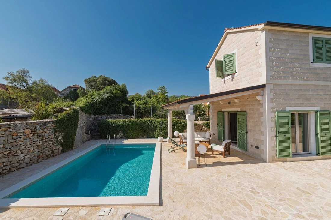 克罗地亚斯普利特 463 m² 露天泳池别墅