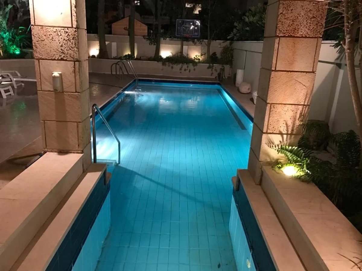 كوخ فسيح بمساحة 308 m² في ريشون لتسيون، إسرائيل