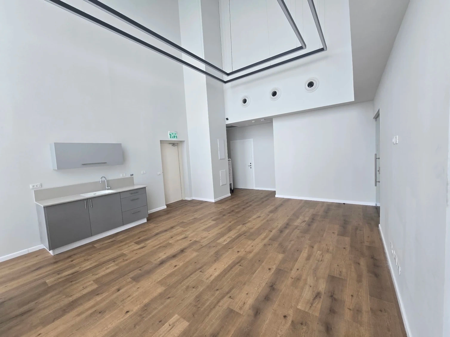 شقة مُجدَّدة بمساحة 125 م² في ريشون لتسيون، إسرائيل