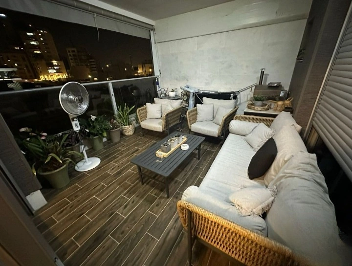 明亮公寓 145 m2,位于以色列霍隆