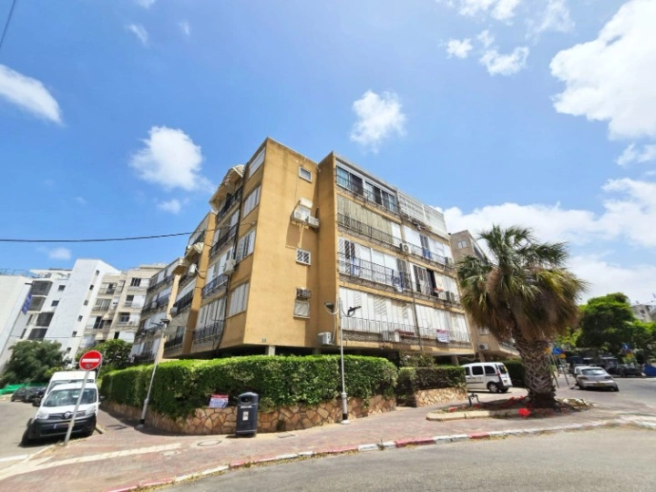 以色列霍隆现代公寓,80 m²