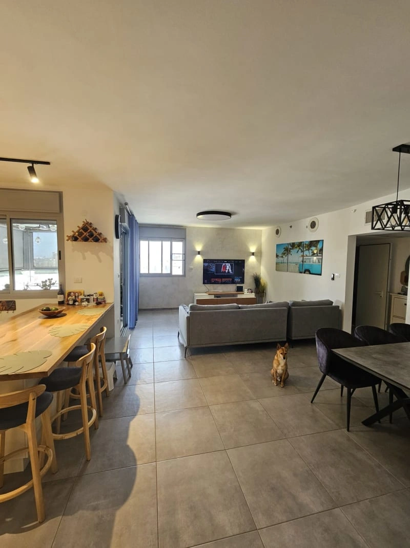 شقة فسيحة 126 m2 في هولون، إسرائيل