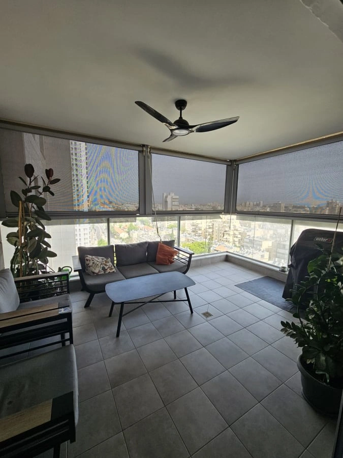 شقة فسيحة 126 m2 في هولون، إسرائيل