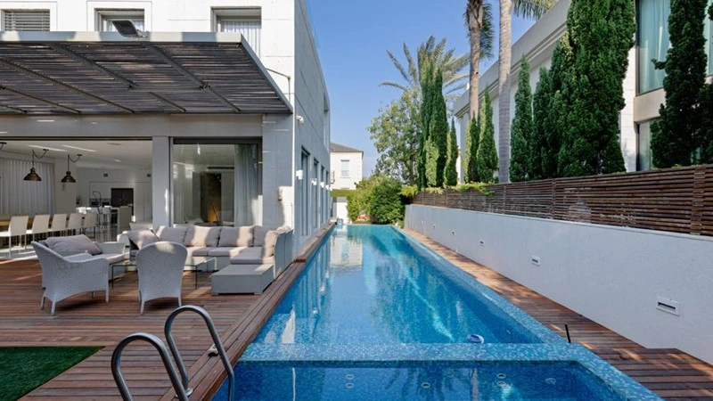 以色列赫兹利亚 498 平方米宽敞别墅