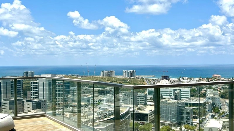 بنتهاوس فاخر بمساحة 177 m² في هرتسلية، إسرائيل