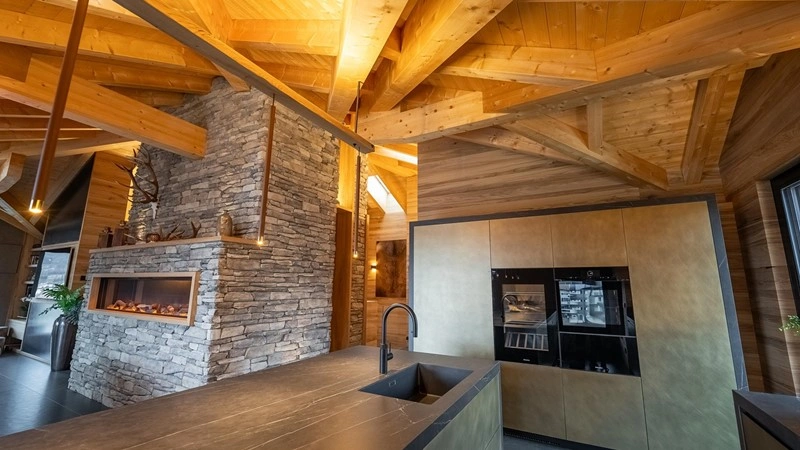 Geräumiges Penthouse 4+1 mit Meerblick, 212 m², Cavalese, Italien