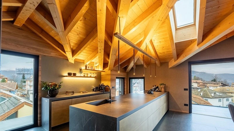 Geräumiges Penthouse 4+1 mit Meerblick, 212 m², Cavalese, Italien