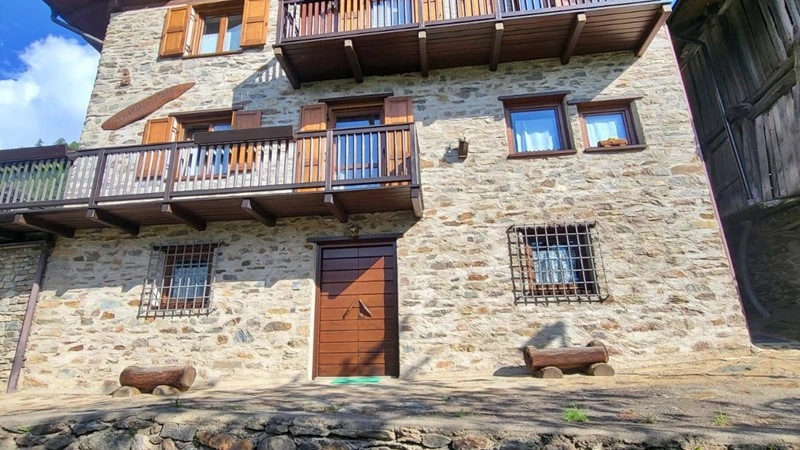 منزل واسع بمساحة 300 م² في ترينتينو، إيطاليا