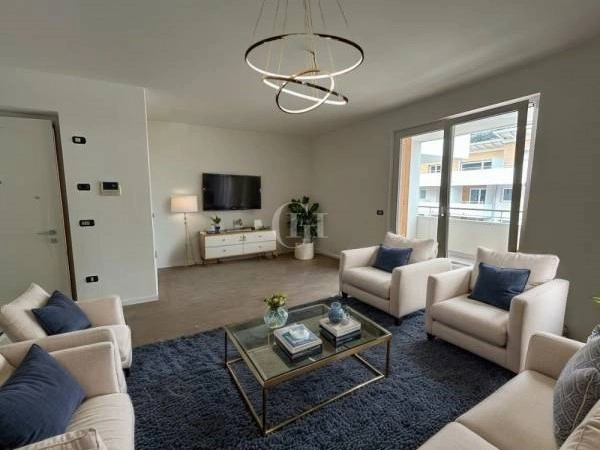 Neubau 2+1-Wohnung mit Meerblick, 67 m², Trentino, Italien