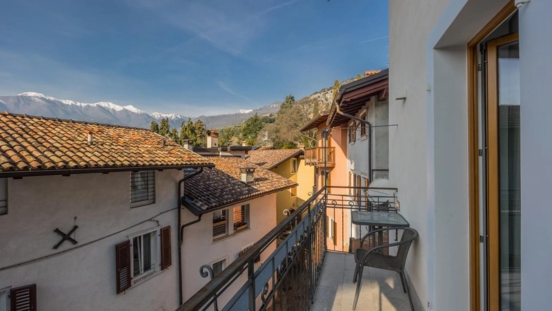 5+1 带家具宽敞联排别墅,面积220 m²,位于意大利阿尔科