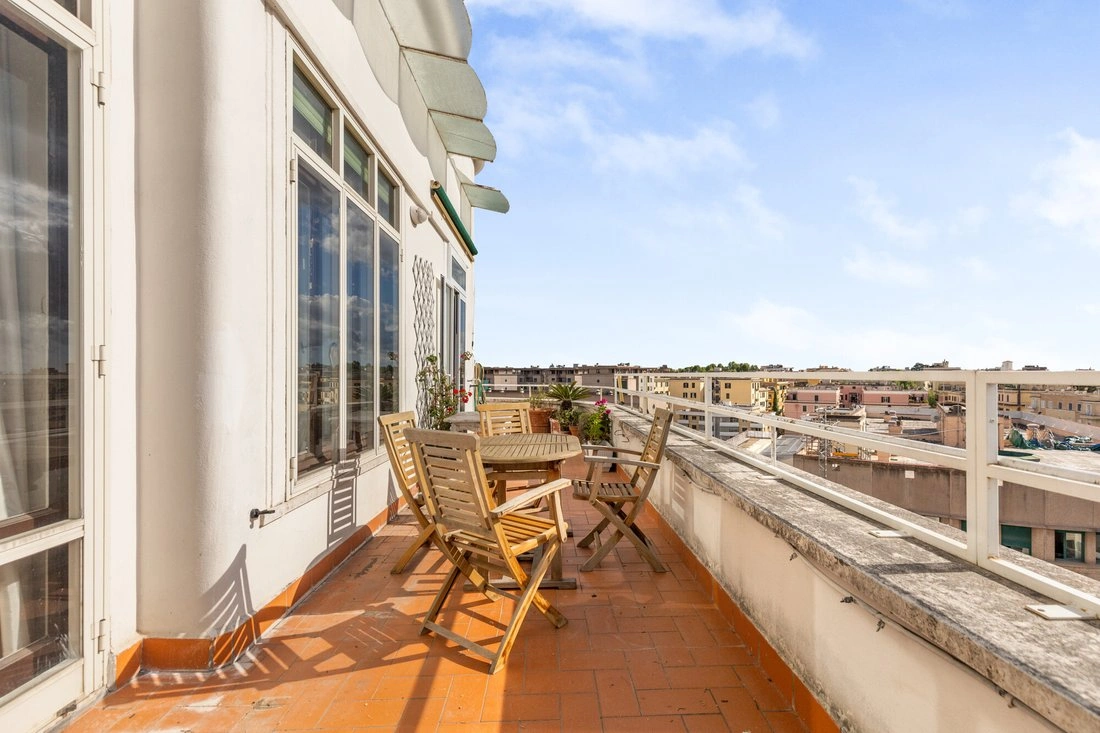 Serene penthouse 3+1 in Rome, Italy