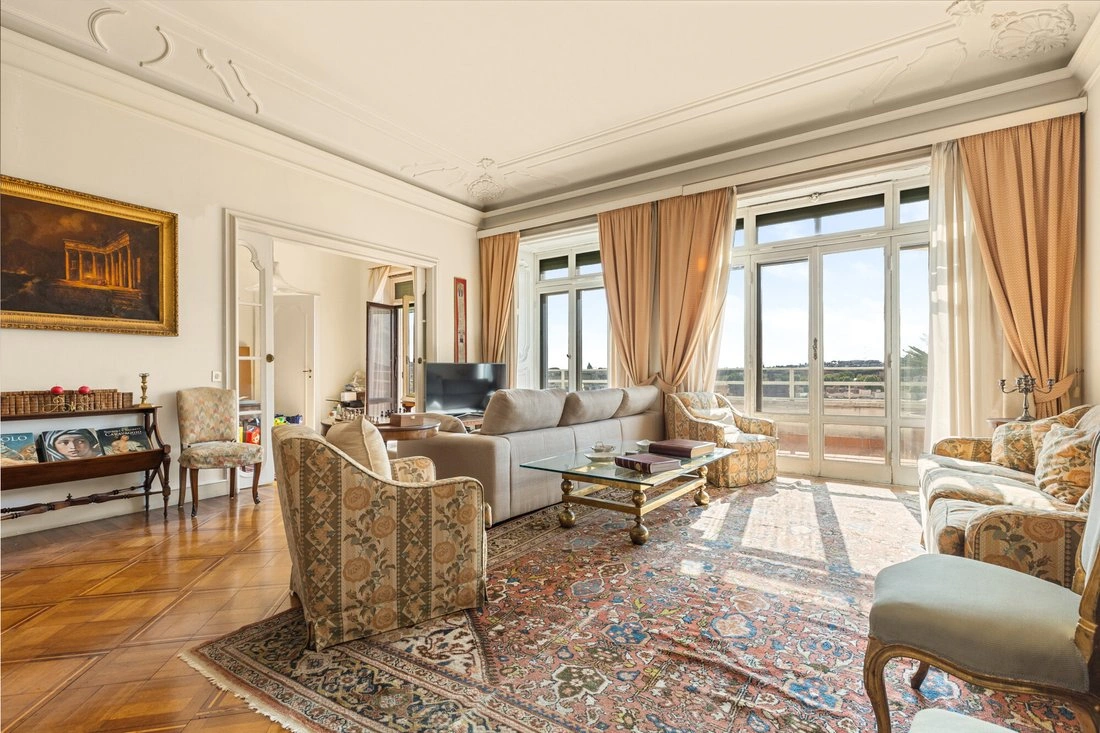Serene penthouse 3+1 in Rome, Italy