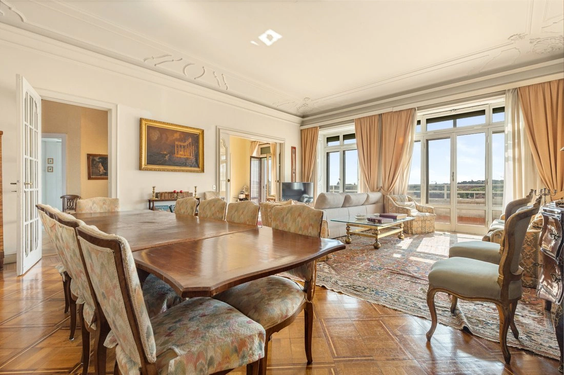 Serene penthouse 3+1 in Rome, Italy