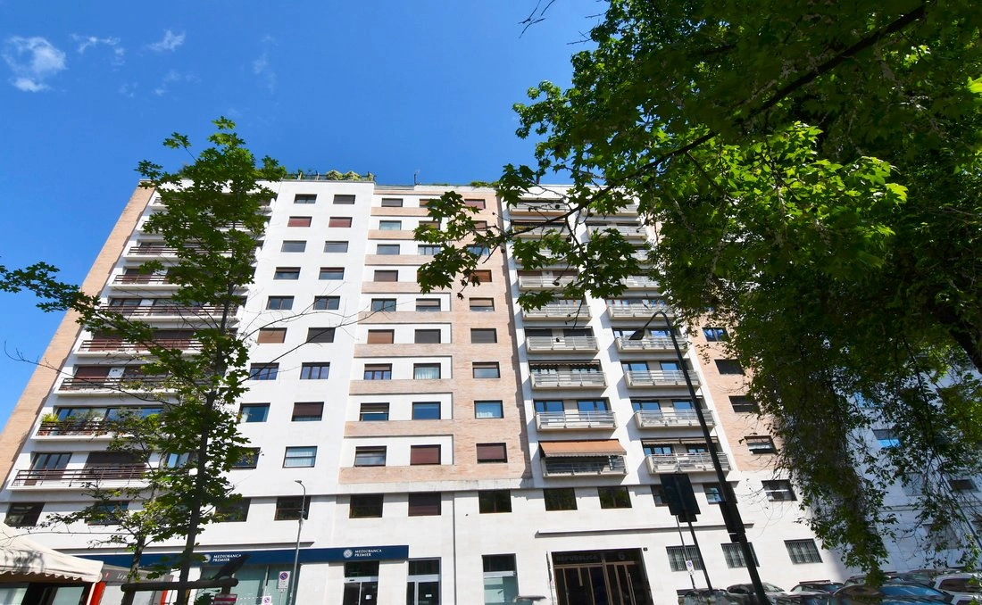 Appartement meublé spacieux 170 m² à Milan, Italie