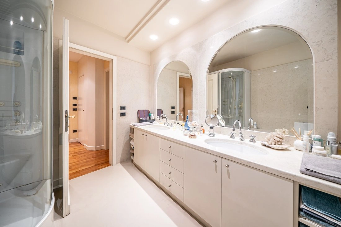 شقة فسيحة بمساحة 185 م² في فيرونا، إيطاليا