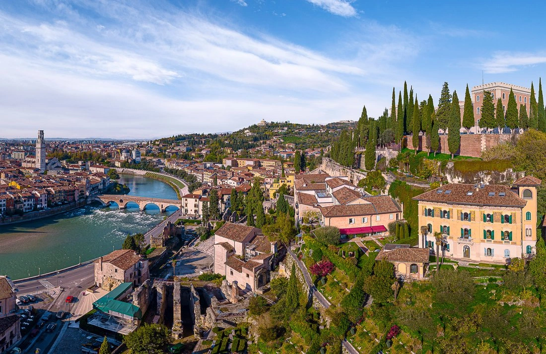 Wohnung mit Meerblick, 190 m², Verona, Italien