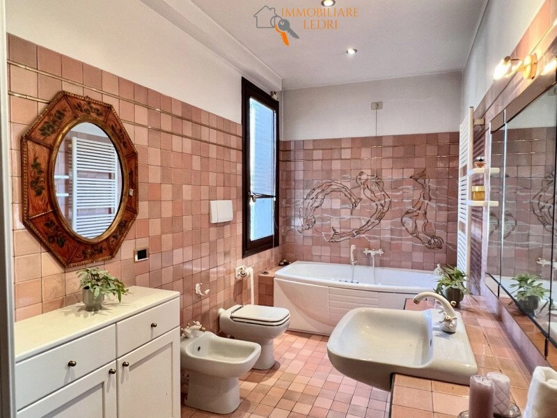 Appartement meublé spacieux de 157 m² à Vérone, Italie