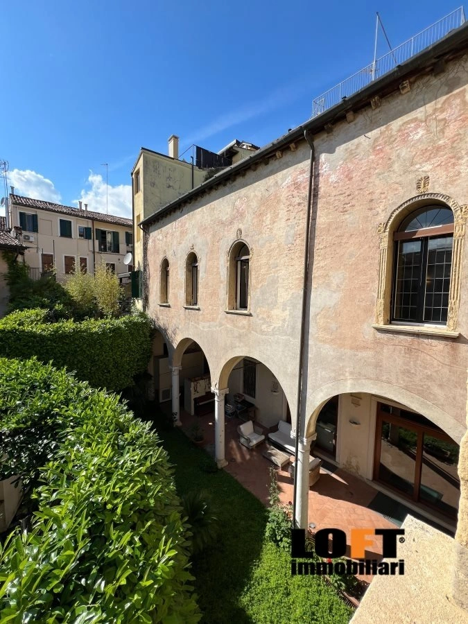 Ruhige 3+1-Wohnung in Padua, Italien