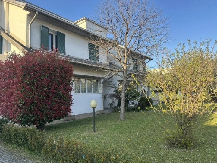 पैडुआ, इटली में आरामदायक 6+1 घर