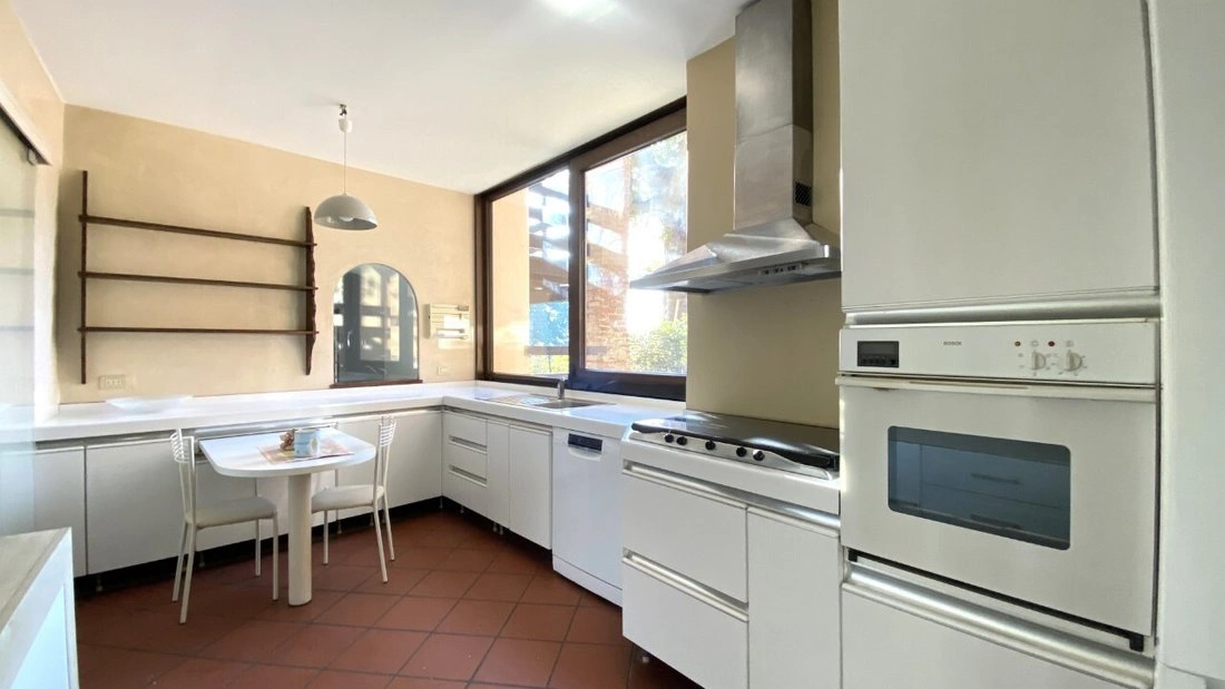 बर्गामो, इटली में रहने के लिए 266 m² का विशाल घर