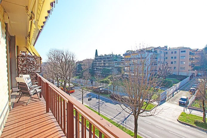 Appartement meublé 220 m² à Bergame, Italie