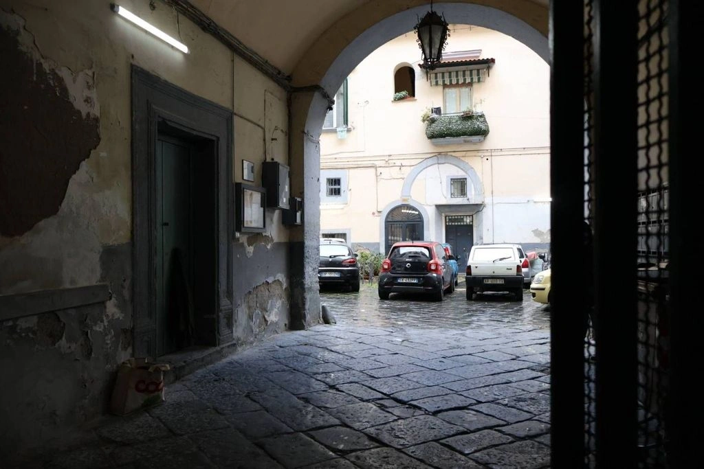Appartement confortable 4+1 à Naples, Italie