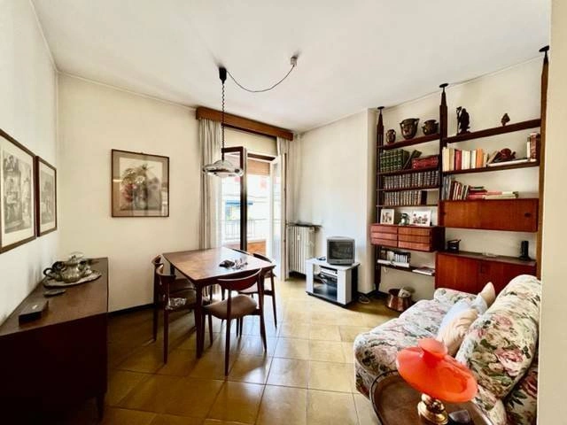 Serene penthouse 4+1 in Bergamo, Italy