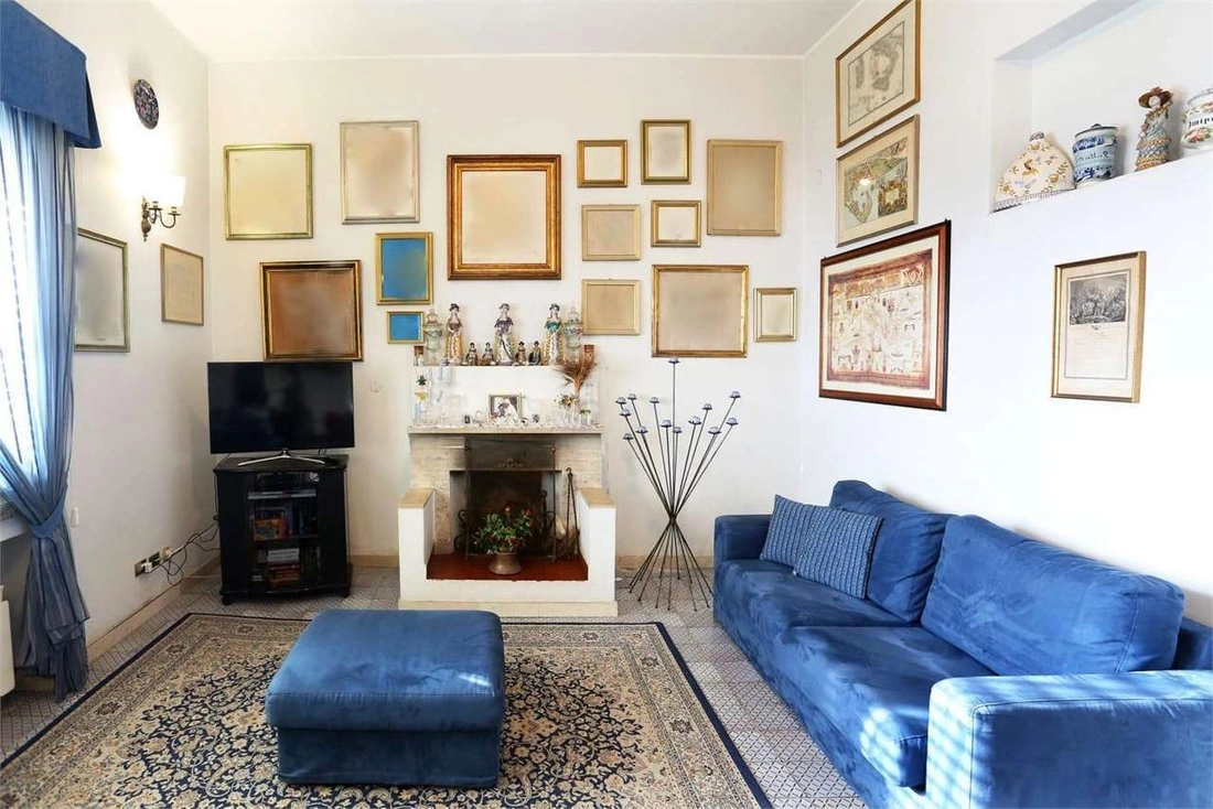 Serene villa 4+1 in Taormina, Italy