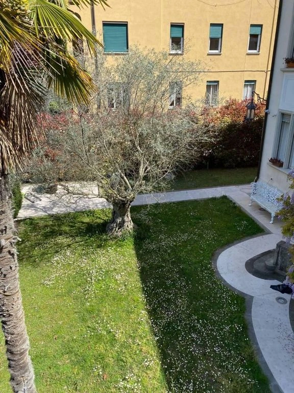 Villa meublée 5+1, 440 m2, à Venise, Italie