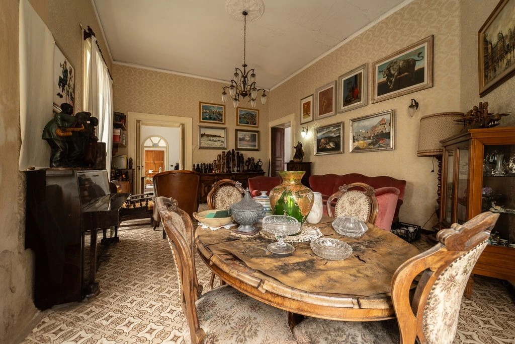 नेपल्स, इटली में आरामदायक 4+1 विला