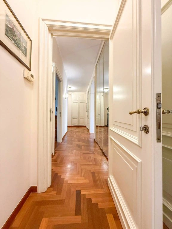 شقة فاخرة بمساحة 156 م² في نابولي، إيطاليا