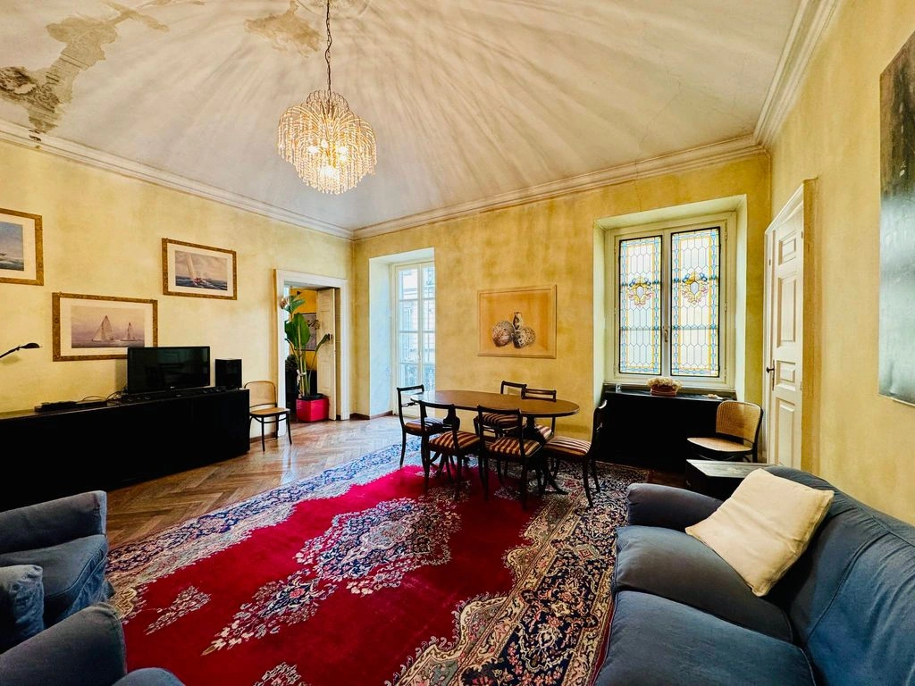 ट्यूरिन, इटली में आरामदायक 3+1 अपार्टमेंट