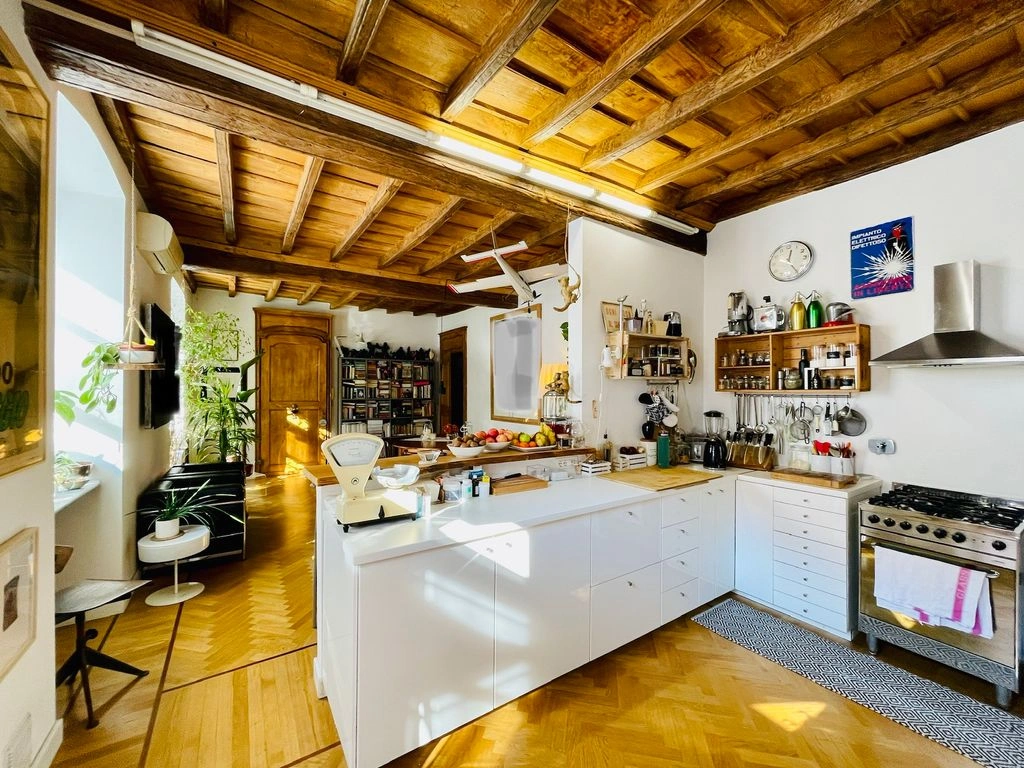 Appartement spacieux 2+1 à Turin, Italie