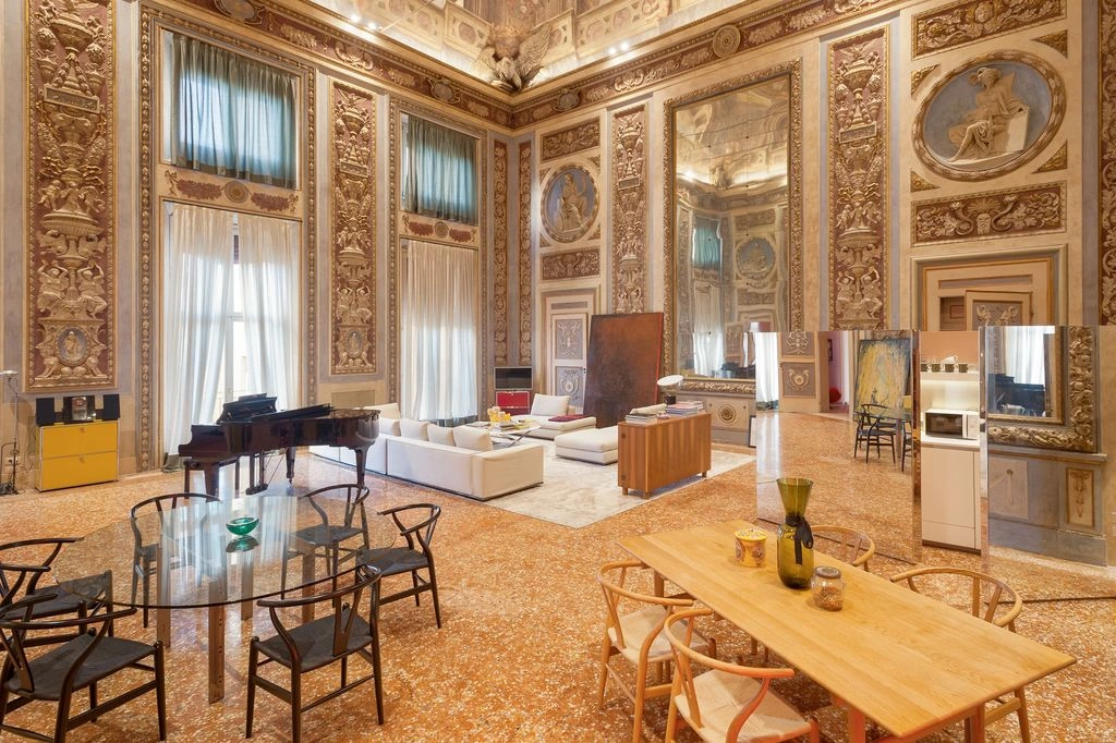 Spacious apartment 2+1 in Bologna, Italy