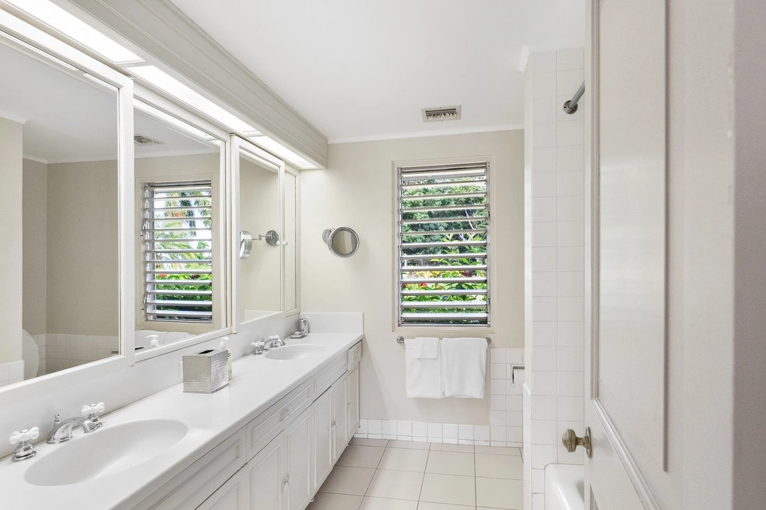 Casa 4+1 com piscina aberta em Montego Bay, Jamaica