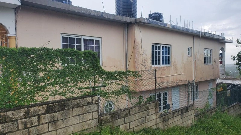 牙买加蒙特哥贝 9+1 带开放式泳池住宅