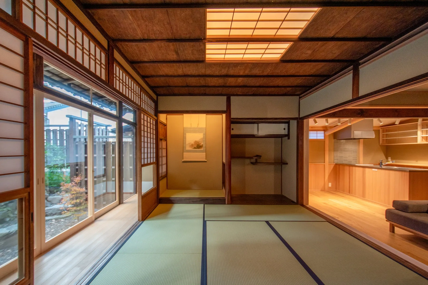 日本京都含花园的75 m2房屋