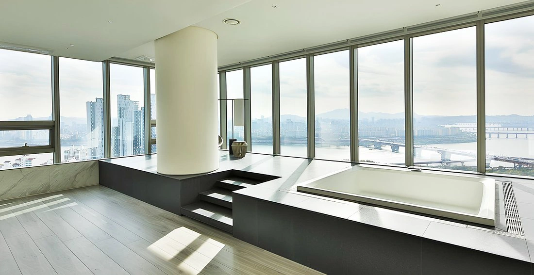 韩国首尔 334 m2 带阳台公寓