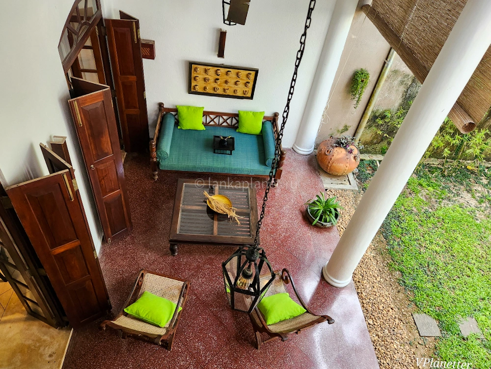 斯里兰卡加勒带停车位的3+1别墅